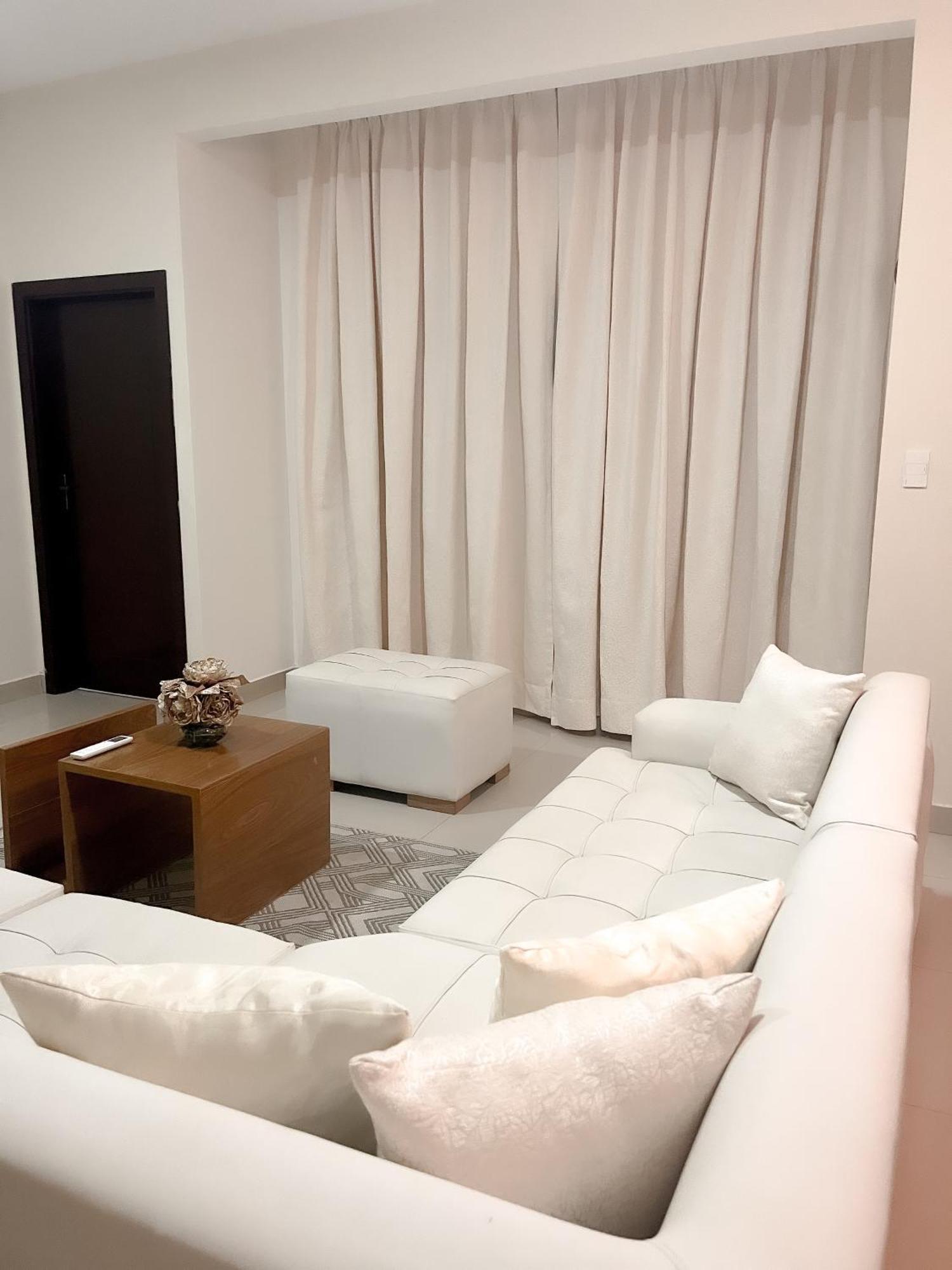 Suite Posada Express With Free Airport Shuttle Santa Cruz de La Sierra Exterior foto